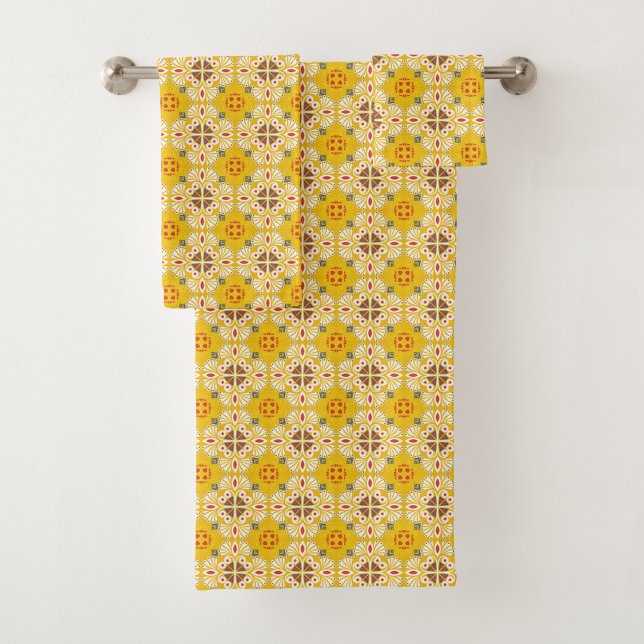 Yellow and white patterned floral  (Subido por el creador)