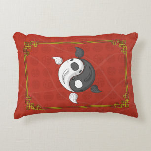 Yin y Yang la almohada del acento Koi