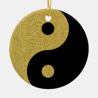 Yin Yang Black y el ornamento de oro