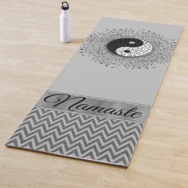 Yin Yang Chevron Silver Yoga Mat (In situ)