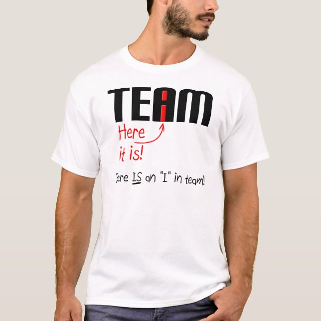 Yo en camiseta divertida del equipo (Anverso)