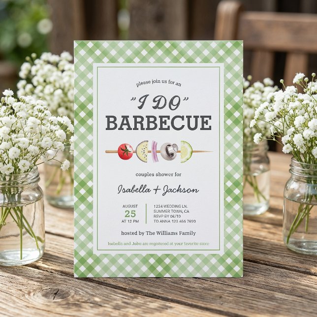 Yo hago barbacoa BBQ matrimonio rústico Invitación (The front and back of the invitation shown in a 5x7-inch size. Choose size, paper, and corner style.)