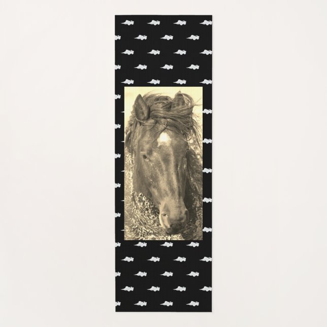 Yoga Mat CON NUBES Y CABALLOS SALVAJES (Anverso)