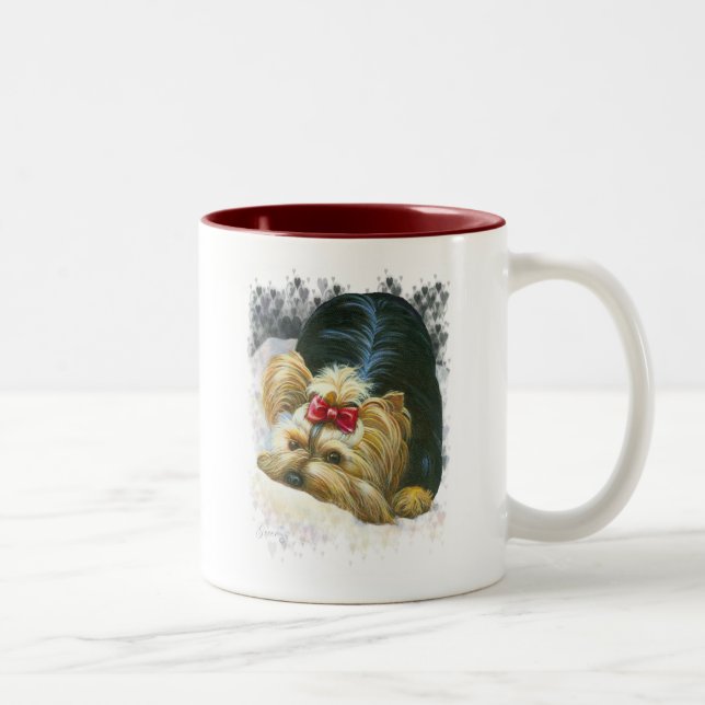 Yorkie Peek, una taza de café (Derecha)