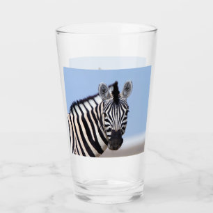 Zebra mirándote con foto de cielo azul